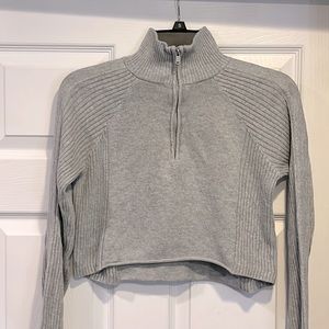Brandy Melville crop top sweater